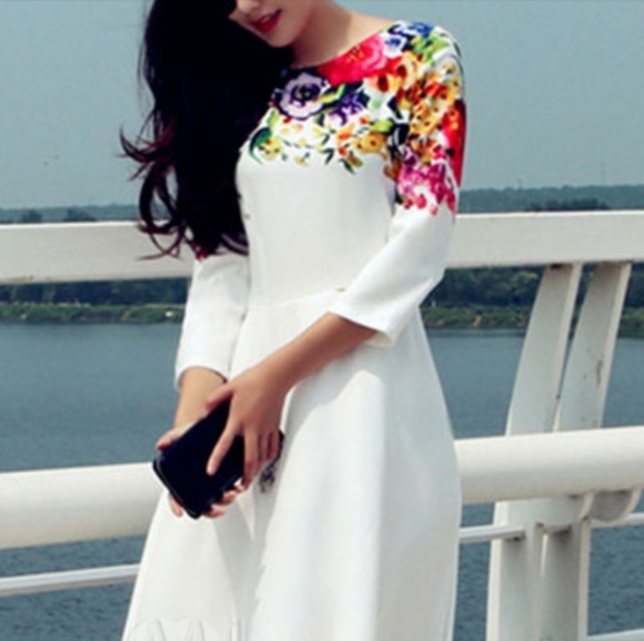 White Bright Peony  Accent Vacay  Maxi - Picture 3 of 6